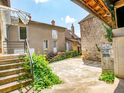 MAISON A VENDRE - ST MARTIN SOUS MONTAIGU - 83 m2 - 157000 €