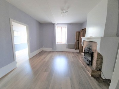 Maison de village - ST SERNIN DU PLAIN - 61,6 m2 - 75000 €