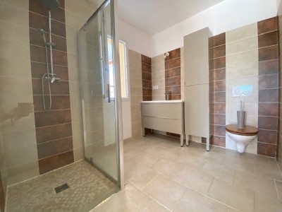 MAISON A VENDRE - ST YAN - 655,4 m2 - 527000 €