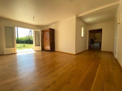 MAISON A VENDRE - ST YAN - 655,4 m2 - 527000 €