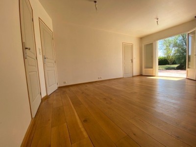 MAISON A VENDRE - ST YAN - 655,4 m2 - 527000 €