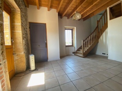 MAISON A VENDRE - ST YAN - 655,4 m2 - 527000 €