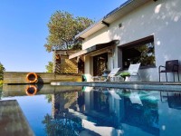 Maison avec vue panoramique, jardin et piscine A VENDRE - TOURNUS - 150 m2 - 474 000 &euro;