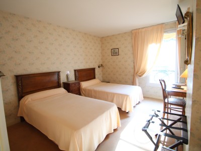 PROPRIETE A VENDRE - BOURBON LANCY - 330,45 m2 - 244000 €