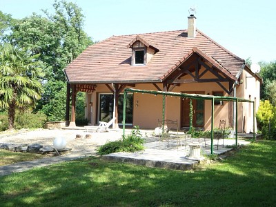 Maison avec sous sol et terrain A VENDRE - BRUAILLES - 156 m2 - 249000 €