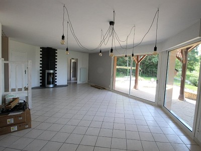 Maison avec sous sol et terrain A VENDRE - BRUAILLES - 156 m2 - 249000 €