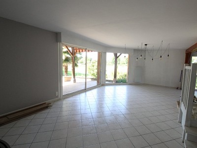 Maison avec sous sol et terrain A VENDRE - BRUAILLES - 156 m2 - 249000 €