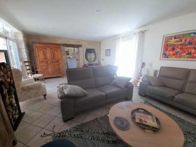 Proprit de charme A VENDRE - FONTAINES - 210 m2 - 595000 €
