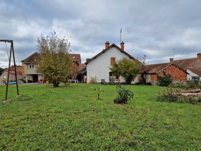 PROPRIETE A VENDRE - LUNEAU - 343,35 m2 - 178000 €