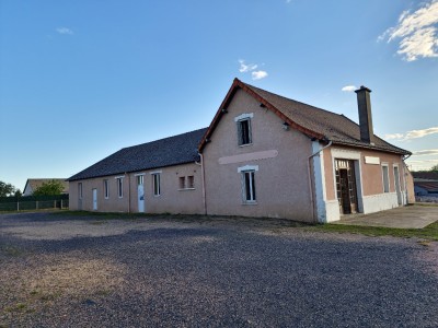 PROPRIETE A VENDRE - MOLINET - 424,25 m2 - 65000 €