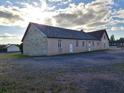 PROPRIETE A VENDRE - MOLINET - 424,25 m2 - 65000 €