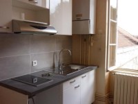 STUDIO A LOUER - AUTUN CENTRE - 29.39 m2 - 304 &euro; charges comprises par mois