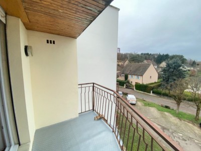 STUDIO A LOUER - AUTUN - 26,45 m2 - 340 € charges comprises par mois
