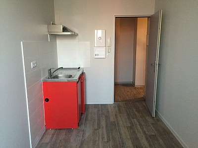 STUDIO A LOUER - BEAUNE - 25,3 m2 - 445 € charges comprises par mois