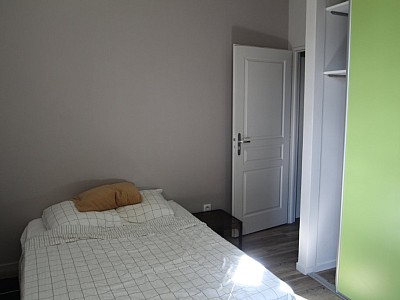 STUDIO A LOUER - BEAUNE - 25,3 m2 - 445 € charges comprises par mois