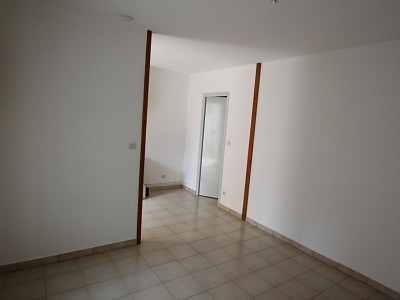 STUDIO A LOUER - CHAGNY - 21,16 m2 - 325 € charges comprises par mois