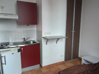 STUDIO A LOUER - CHALON SUR SAONE - 18,38 m2 - 330 € charges comprises par mois