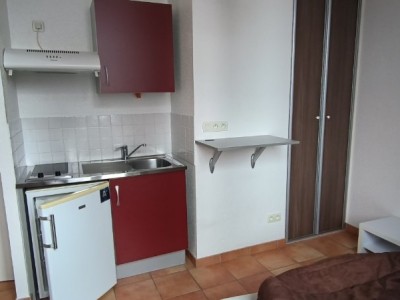 STUDIO A LOUER - CHALON SUR SAONE - 18,38 m2 - 330 € charges comprises par mois