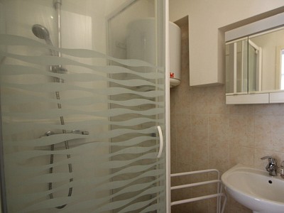 STUDIO A LOUER - DIJON - 13,28 m2 - 350 € charges comprises par mois