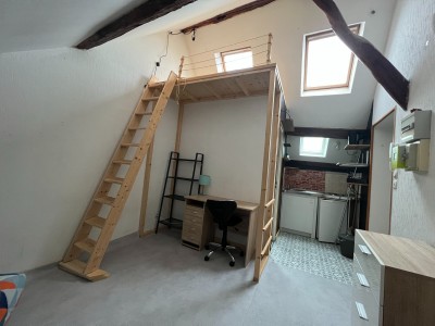 STUDIO A LOUER - DIJON - 13,49 m2 - 350 € charges comprises par mois