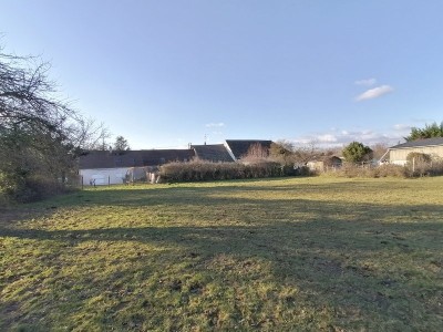 TERRAIN A VENDRE - LA CHARMEE - 1100 m2 - 78000 €