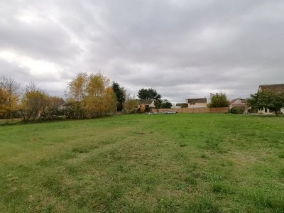 TERRAIN - ST MARCEL - 3100 m2 - VENDU
