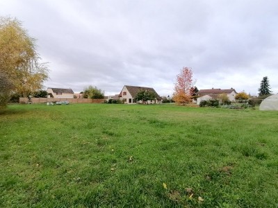 TERRAIN - ST MARCEL - 3100 m2 - VENDU