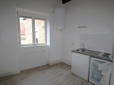 APPARTEMENT T1 A LOUER - CHAGNY - 32,63 m2 - 335 € charges comprises par mois