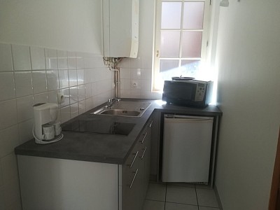 APPARTEMENT T1 A LOUER - CHALON SUR SAONE - 27,68 m2 - 380 € charges comprises par mois