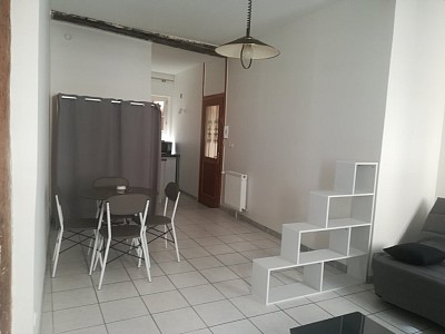 APPARTEMENT T1 A LOUER - CHALON SUR SAONE - 27,68 m2 - 380 € charges comprises par mois