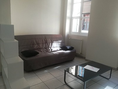 APPARTEMENT T1 A LOUER - CHALON SUR SAONE - 27,68 m2 - 380 € charges comprises par mois
