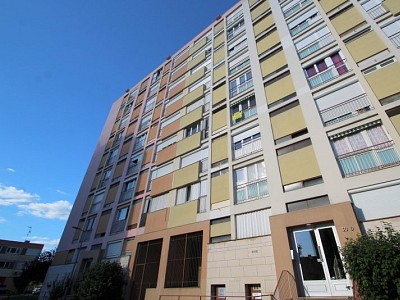 APPARTEMENT T1 A VENDRE - CHALON SUR SAONE - 29,98 m2 - 35500 €