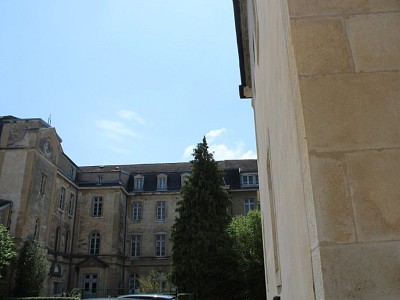 APPARTEMENT T1 A VENDRE - SEMUR EN AUXOIS - 28,64 m2 - 68000 €