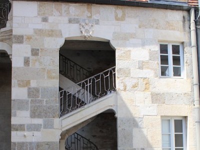 APPARTEMENT T1 A VENDRE - SEMUR EN AUXOIS - 28,64 m2 - 68000 €