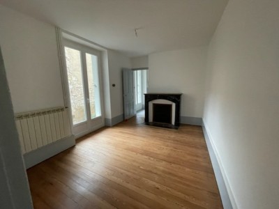 APPARTEMENT T2 - AUTUN AU COEUR DU CENTRE VILLE - 40,1 m2 - LOUÉ