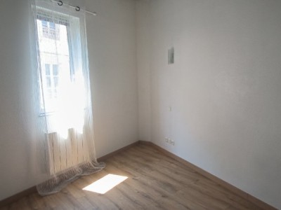 APPARTEMENT T2 A LOUER - CHALON SUR SAONE - 51,29 m2 - 560 € charges comprises par mois