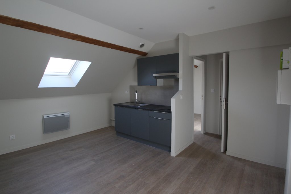 APPARTEMENT T2 - DIJON - 25.87 m2 - LOU&Eacute;