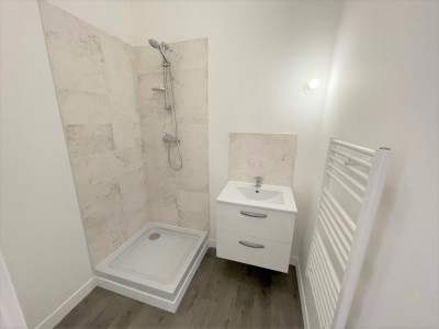 APPARTEMENT T2 A LOUER - GUEUGNON - 37,4 m2 - 396 € charges comprises par mois
