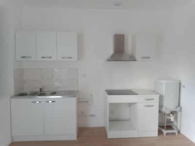 APPARTEMENT T2 A LOUER - GUEUGNON - 37,4 m2 - 396 € charges comprises par mois