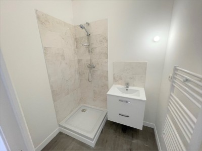 APPARTEMENT T2 A LOUER - GUEUGNON - 37,6 m2 - 396 € charges comprises par mois