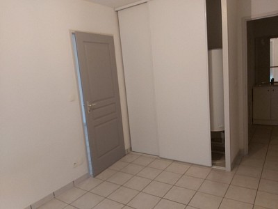 APPARTEMENT T2 A LOUER - LE CREUSOT - 37 m2 - 392 € charges comprises par mois