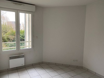 APPARTEMENT T2 A LOUER - LE CREUSOT - 40,19 m2 - 382 € charges comprises par mois