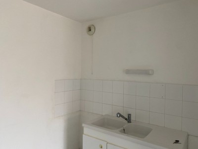 APPARTEMENT T2 A LOUER - LE CREUSOT - 37,83 m2 - 387 € charges comprises par mois