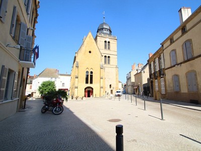 APPARTEMENT T2 A LOUER - PARAY LE MONIAL - 60,6 m2 - 425 € charges comprises par mois
