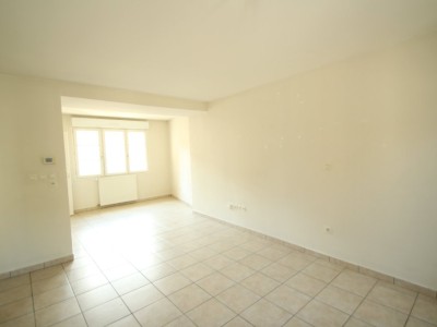 APPARTEMENT T2 A LOUER - RULLY - 53,79 m2 - 565 € charges comprises par mois