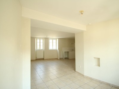 APPARTEMENT T2 A LOUER - RULLY - 53,79 m2 - 565 € charges comprises par mois