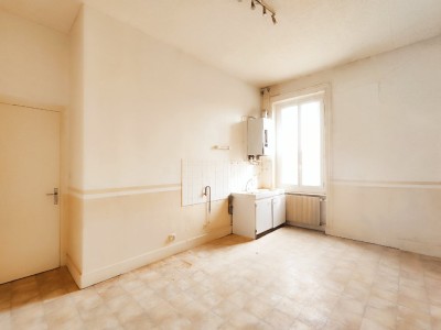 APPARTEMENT T2 A VENDRE - MONTCEAU LES MINES - 95 m2 - 60000 €