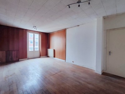 APPARTEMENT T2 A VENDRE - MONTCEAU LES MINES - 95 m2 - 60000 €
