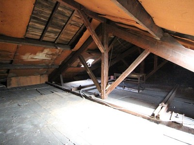 APPARTEMENT T2 A VENDRE - MONTCEAU LES MINES - 95 m2 - 60000 €
