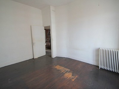 APPARTEMENT T2 A VENDRE - MONTCEAU LES MINES - 53 m2 - 32000 €
